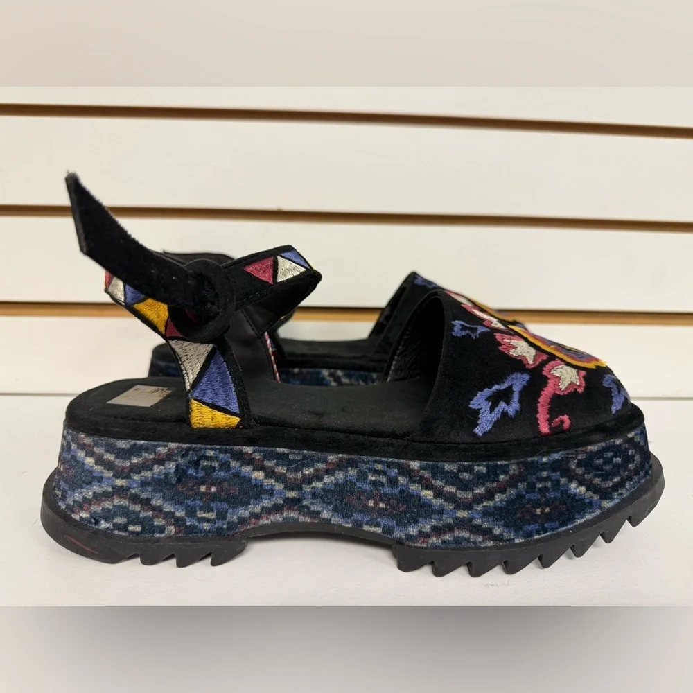 FARM Rio Black Suede Platform Sandals with Multicolor Embroidery